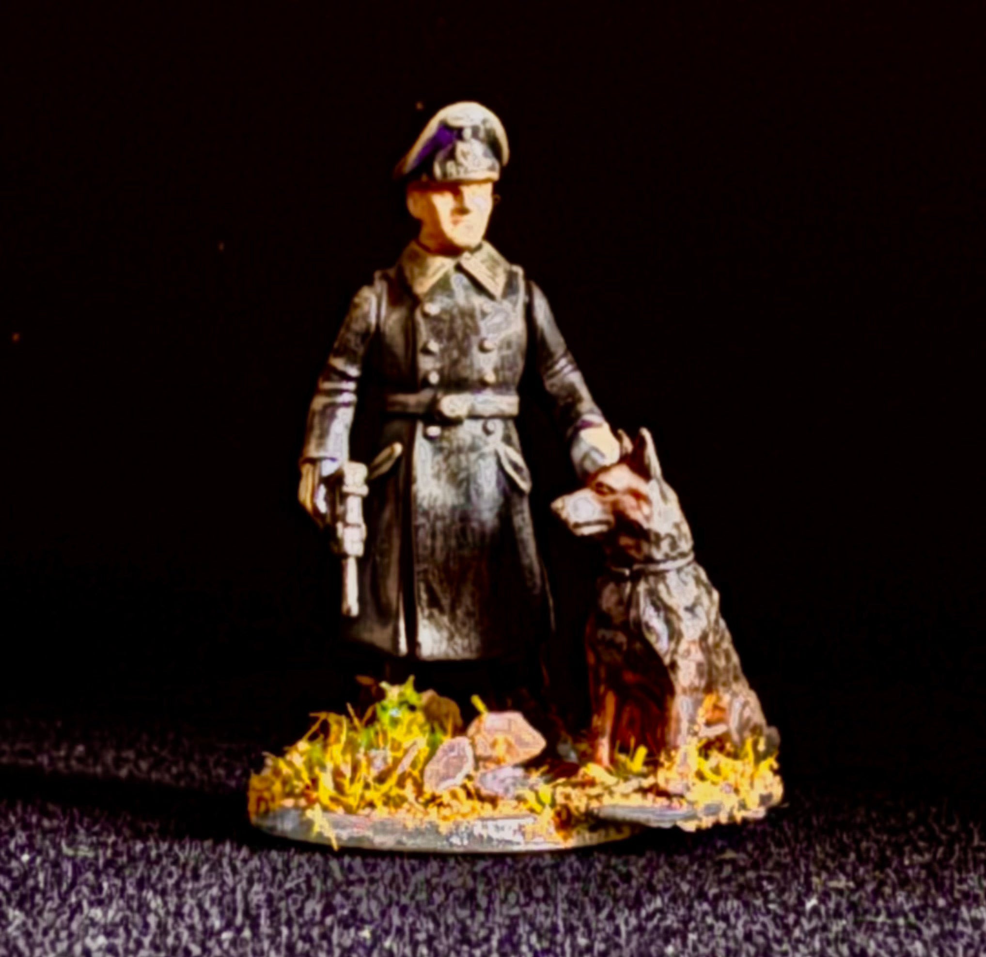 WWII German Officer with Service Dog — Hand-Painted 28 mm Single (Set 2)
